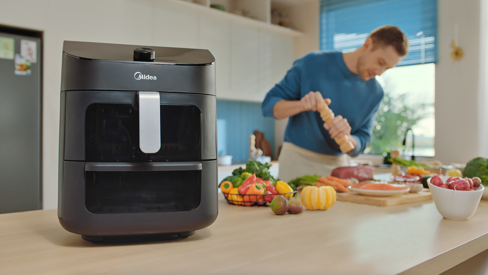 MIDEA TAKES COOKING TO THE NEXT LEVEL WITH NEW TWO-ZONE AIR FRYER OVEN ...